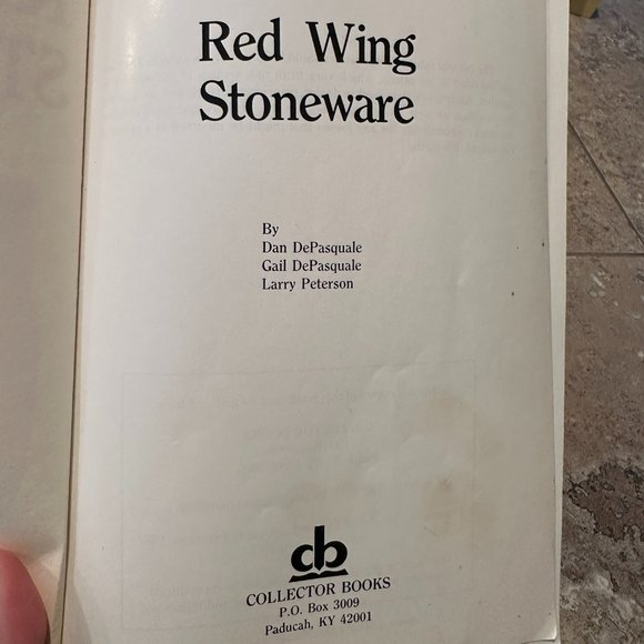 Red Wing Stoneware and Country Stoneware Pottery ID and Collector's Guidebooks - Picture 5 of 7